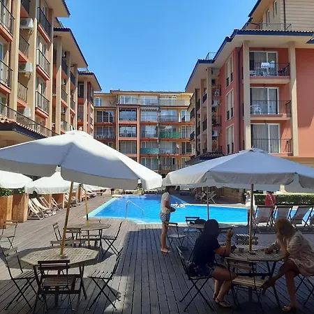 Cozy Apartament In Sunny View Central Complex Napospart